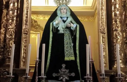 Maria Santísima de los Dolores vestida de luto